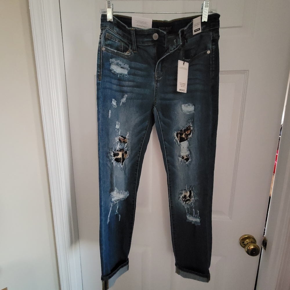 Nwt Judy blue medium wash distressed skinny with leopard